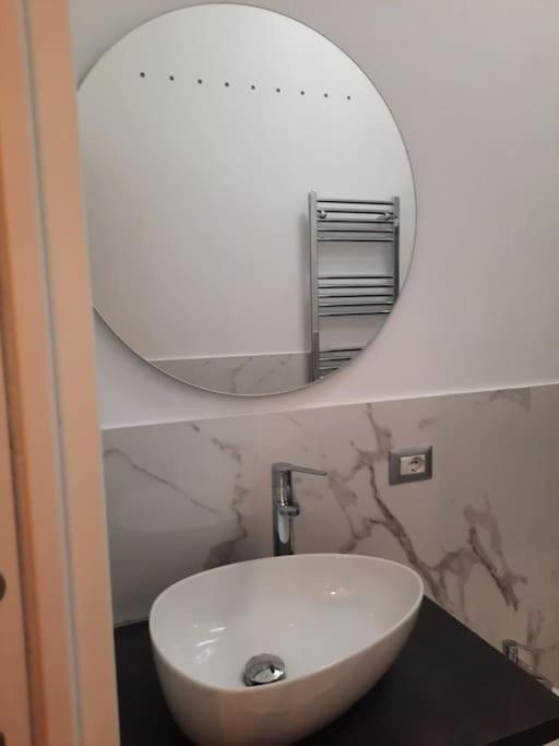 N&Ghomesweethome Raffaelloelegante Appartamento Ideale Casa Vacanze Affari Milan Luaran gambar